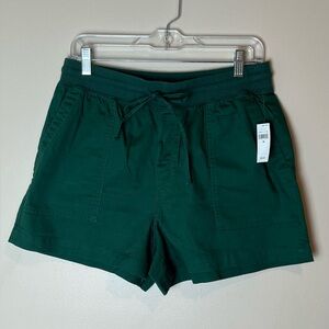 Gap Factory Hunter Green Short